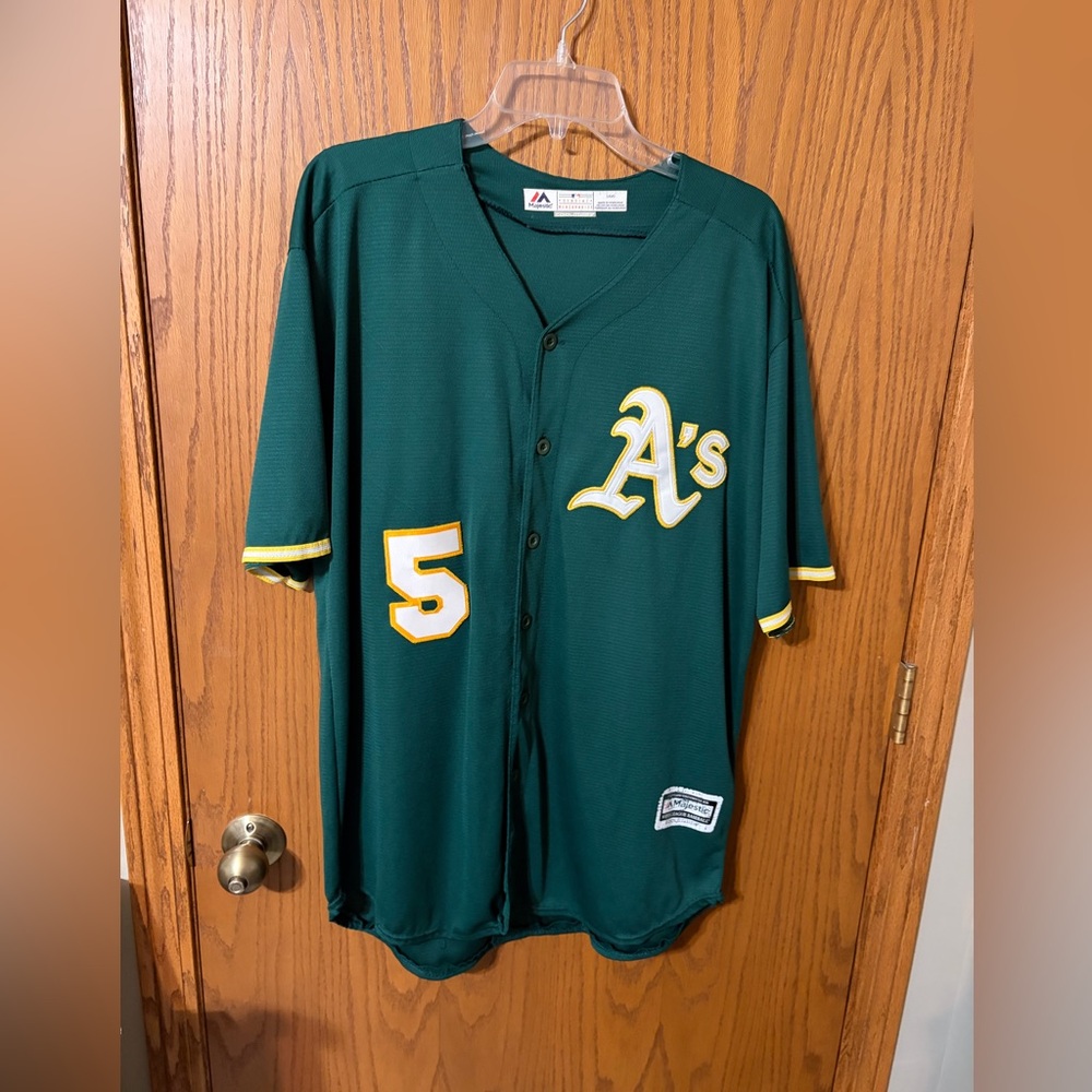 Oakland A's Majestic Green Cool Base Jersey. Size Large